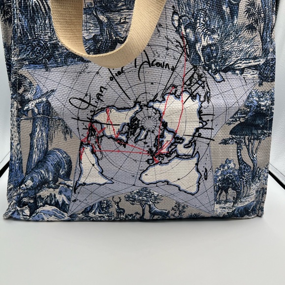 NWOT DIOR LARGE AROUND THE WORLD SHOPPING TOTE - Picture 2 of 9